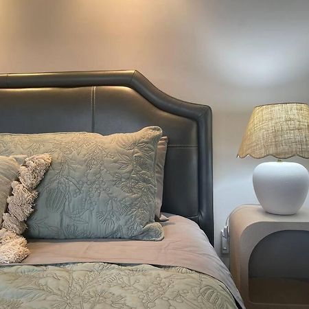 Spacious 4 Bed Family Home كريستتشيرش المظهر الخارجي الصورة