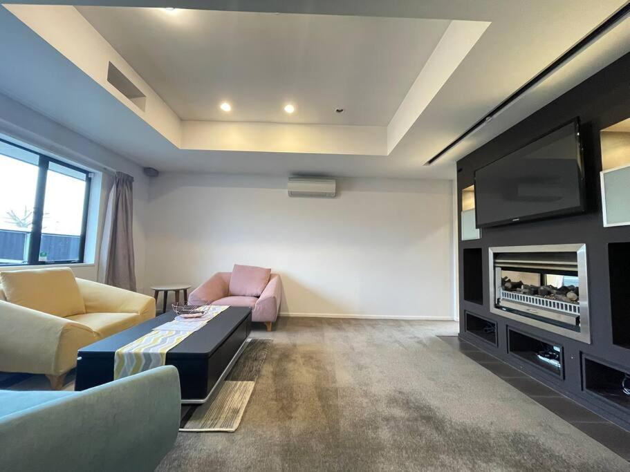 Spacious 4 Bed Family Home كريستتشيرش المظهر الخارجي الصورة