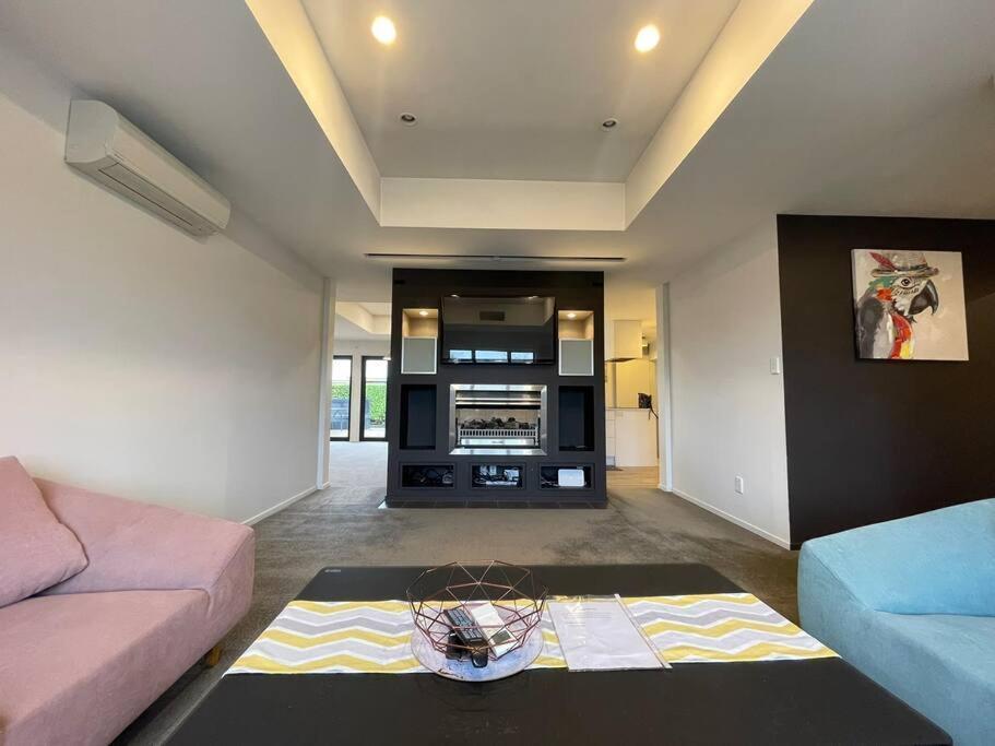 Spacious 4 Bed Family Home كريستتشيرش المظهر الخارجي الصورة